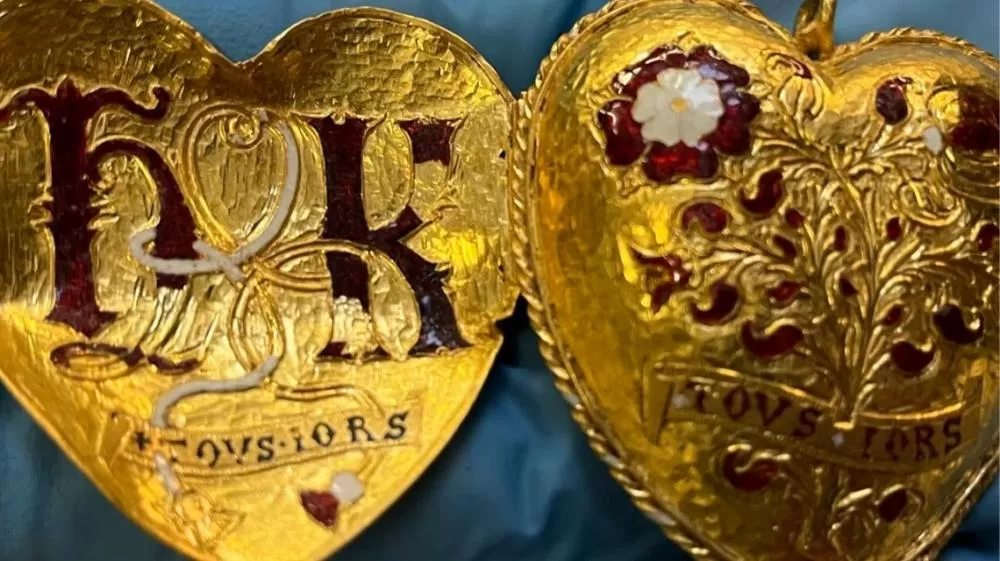 Museu tenta recuperar “Coração Tudor” a joia esquecida de Henrique VIII