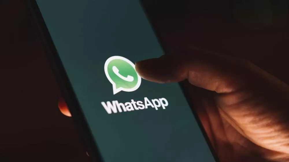 Falha descoberta no WhatsApp permitia identificar celulares de todos os usuários