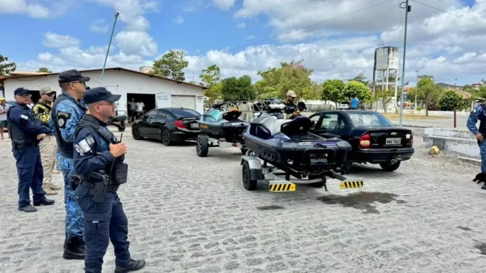 Cinco jet skis são apreendidos durante operação no Porto de Maceió