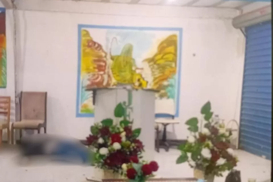 Homem é morto a tiros no altar de igreja em Jaboatão dos Guararapes