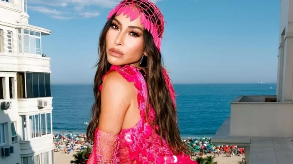 Sabrina Sato revela receitas caseiras para olheiras e celulites