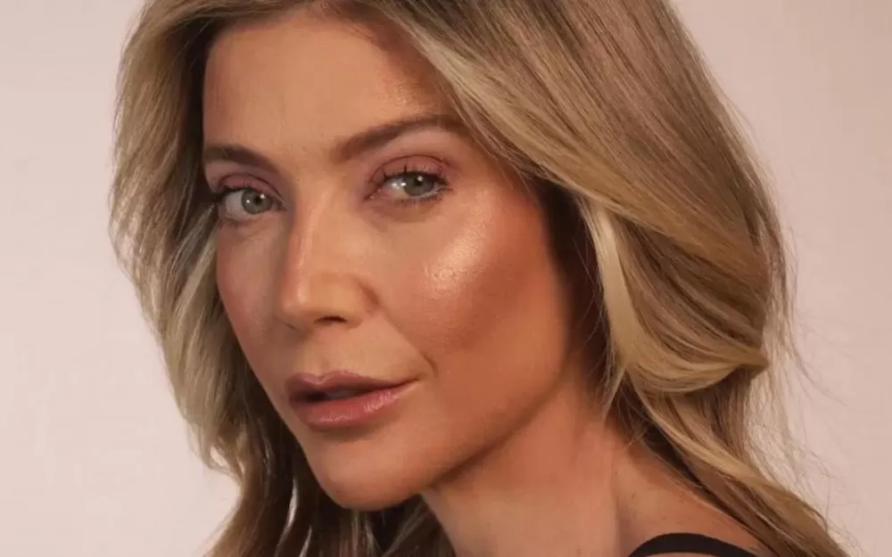 Luiza Possi expõe calote e Justiça manda marca pagar R$ 150 mil a cantora