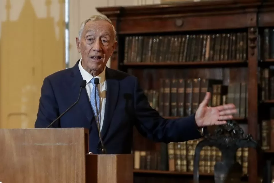 Presidente de Portugal elogia cuidados com Gabinete Português de Leitura durante visita ao Recife