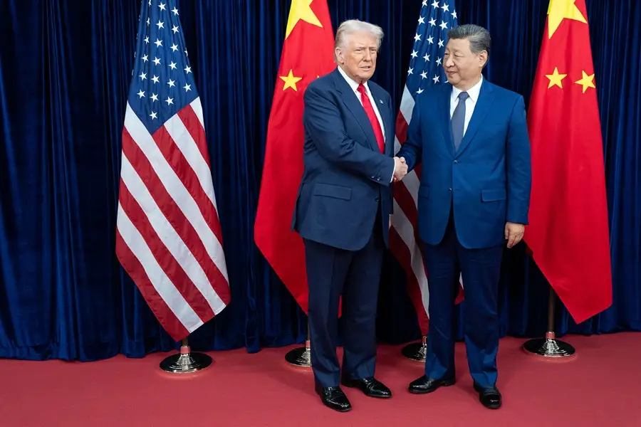 Trump diz que irá visitar a China em abril para encontro com Xi Jinping