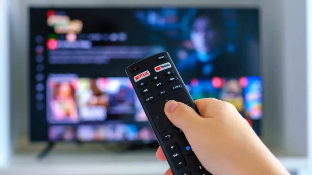 A nova guerra da Netflix: roubar público do YouTube com videocasts