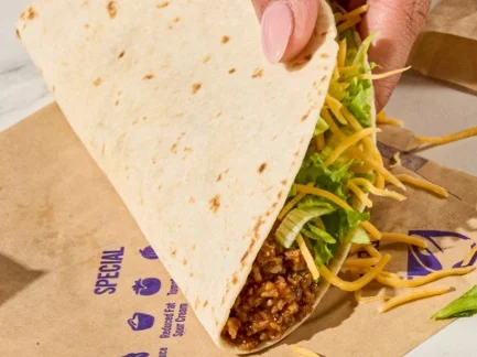 Taco Bell muda de mãos no Brasil e será comandada por operadora da Pizza Hut