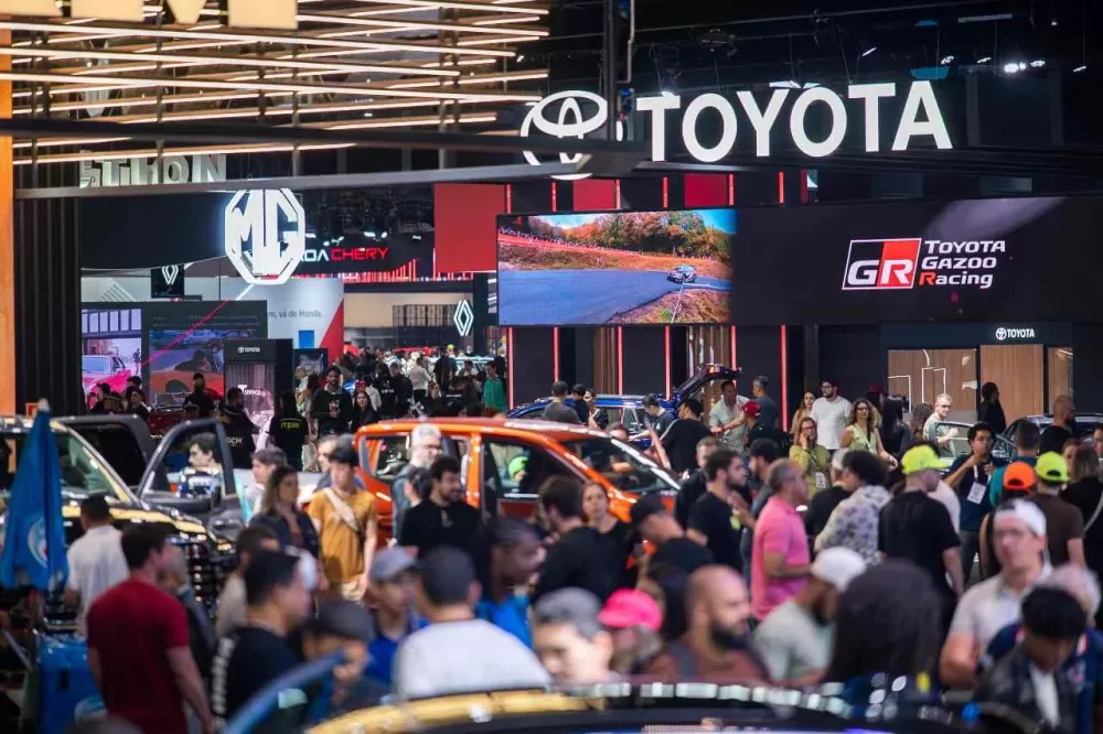 Salão do Automóvel recebe 85 mil pessoas no 1º fim de semana