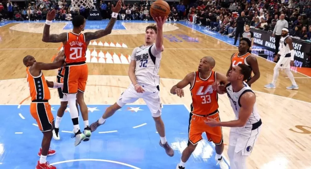 Cooper Flagg desencanta e Mavericks batem Clippers; Pacers vencem no último segundo