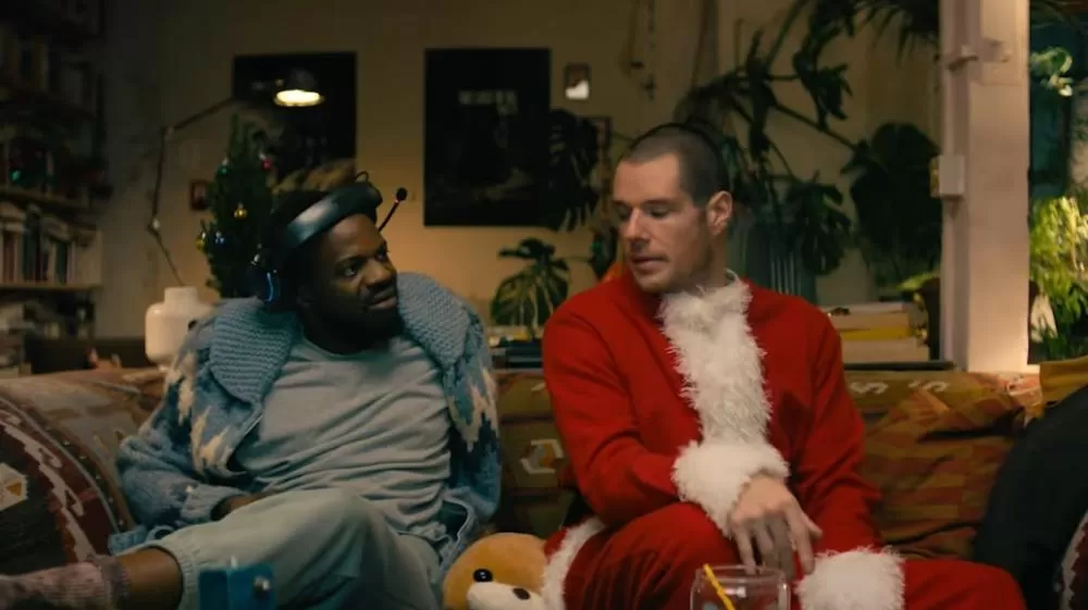 Filme natalino mistura assalto, romance e tensão e conquista o público na Netflix