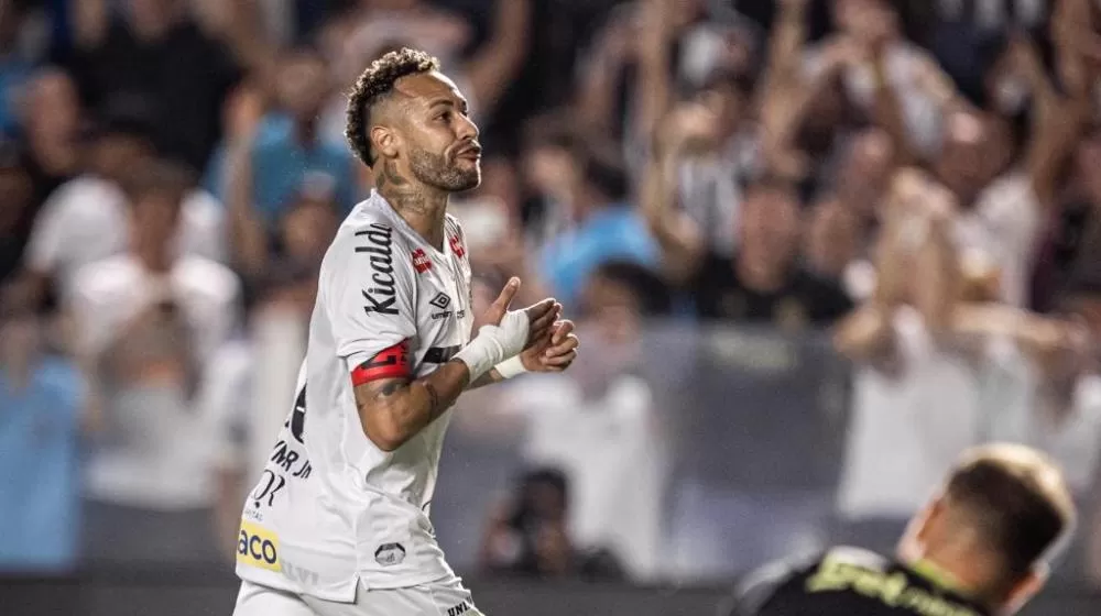 Ancelotti não descarta Neymar na Copa de 2026, mas dá aviso: 'Tem que estar 100%'