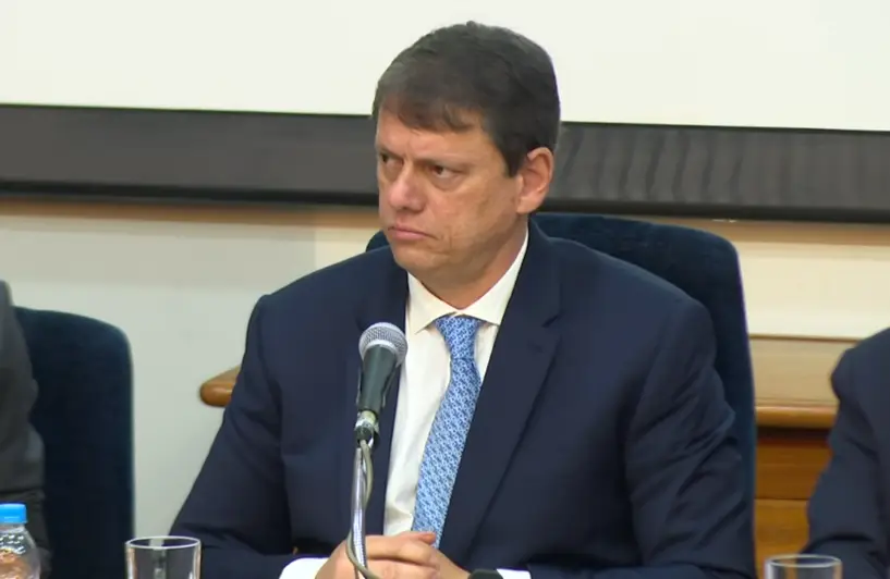 Tarcísio diz que PEC da Segurança Pública ‘fere de morte’ autonomia dos Estados