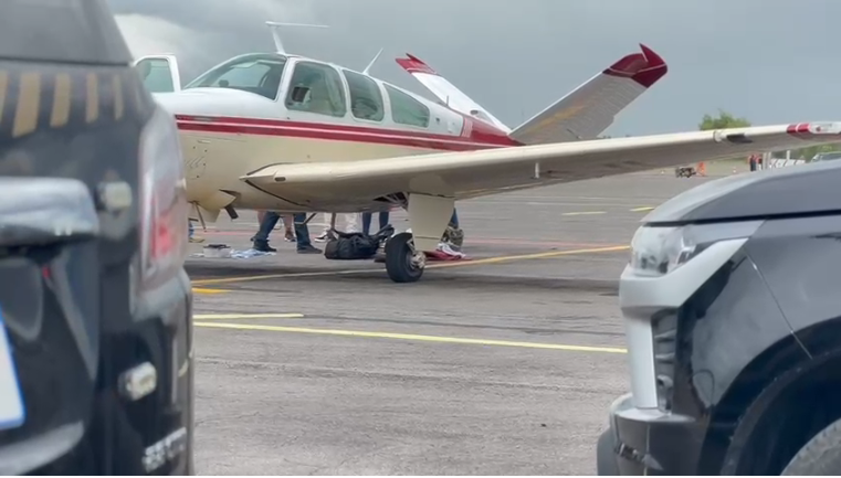 Avião com barras de ouro que valem milhões é apreendido em Boa Vista