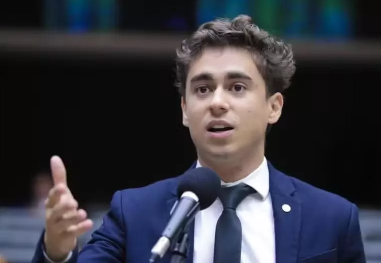 Hugo Motta ameaça punir deputados após gritaria por denúncia contra Bolsonaro