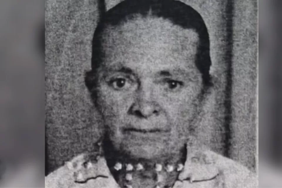 “Cuidava de umas galinhas, que era a diversão dela. Não fazia mal a ninguém”, disse enteado da idosa decapitada em Lajedo