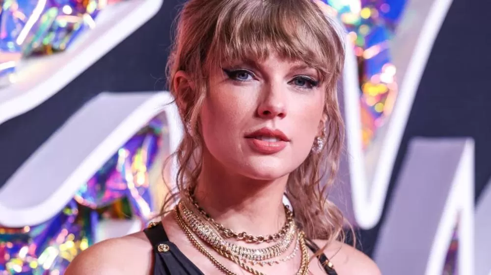 Taylor Swift distribui R$ 1 bilhão à equipe da “The Eras Tour”