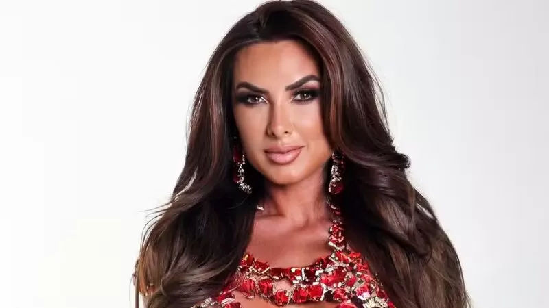 Nicole Bahls abre o jogo sobre maternidade: 'Quero alguém para dividir essa experiência'.