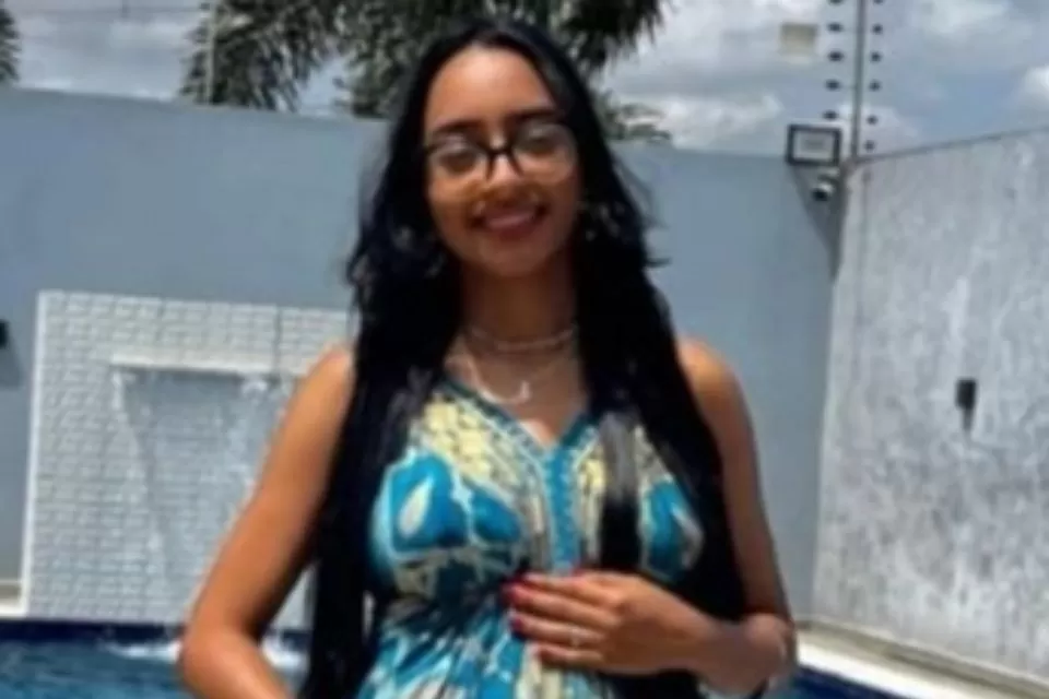 Estado da grávida que sofreu acidente após vestido prender na tração da motocicleta é grave, diz HR