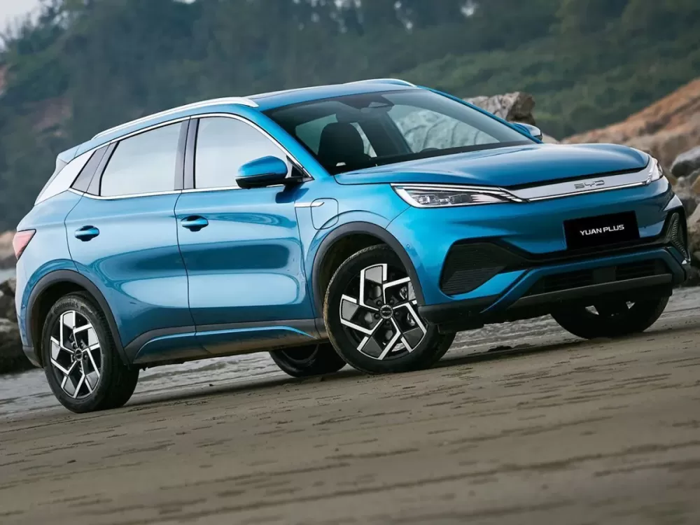 Powerbank gigante: dono de BYD usa carro para gerar energia durante apagão