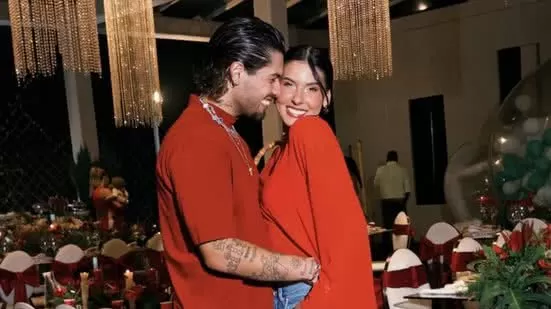 Zé Felipe exibe primeiro Natal com Ana Castela em foto agarradinhos; confira