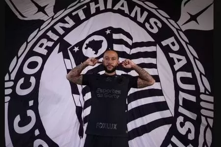 Memphis lança música exaltando “auge da carreira” e Corinthians se preocupa com assédio inglês
