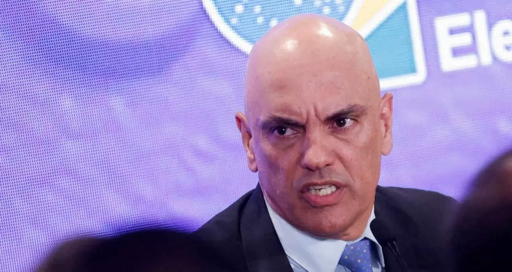 Moraes determina suspensão imediata e completa da Rumble no Brasil.