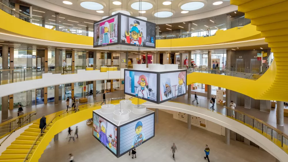 Lego lança “tijolos inteligentes” para atrair novas gerações sem telas