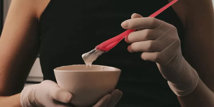 Cabelos tratados quimicamente! Como evitar o ressecamento e manter o brilho