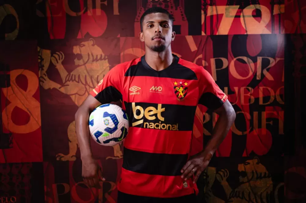 Sport oficializa contratação do lateral-esquerdo Davi Gabriel até novembro deste ano