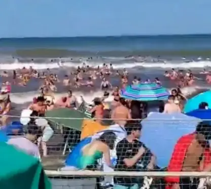 ‘Tsunami meteorológico’ deixa um morto e dezenas de feridos no litoral da Argentina