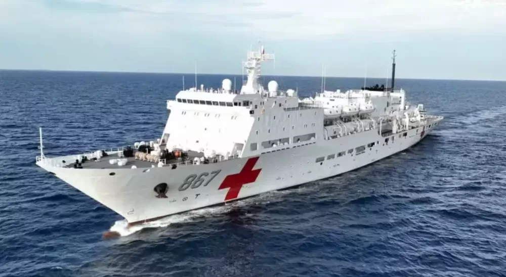 Navio chinês com capacidade de vigilância gera desconforto a militares brasileiros