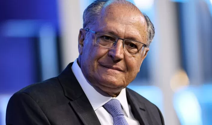 Terras raras colocam o Brasil no jogo global da nova economia, diz Alckmin