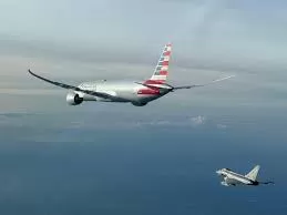 VÍDEO: caças italianos escoltam avião da American Airlines após ameaça de bomba