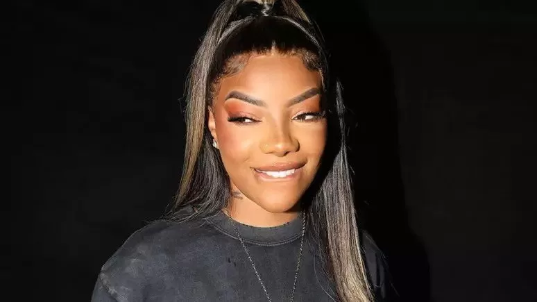 Avião de Ludmilla faz pouso de emergência; saiba detalhes