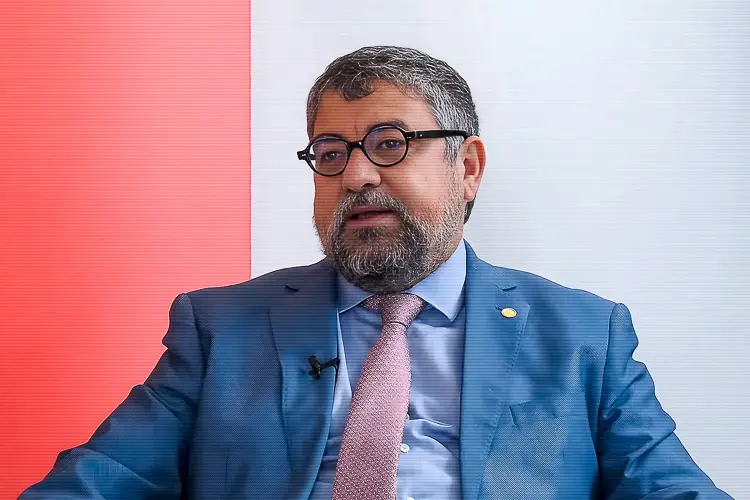 Nomeação a comando de estatal alimenta racha no PT do Rio