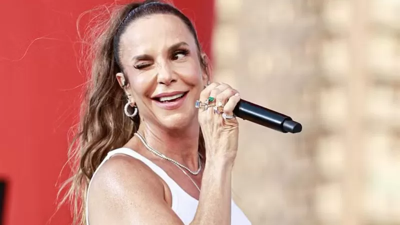 Ivete Sangalo exibe corpão em clique ousado antes de show: “Spoiler”; veja foto