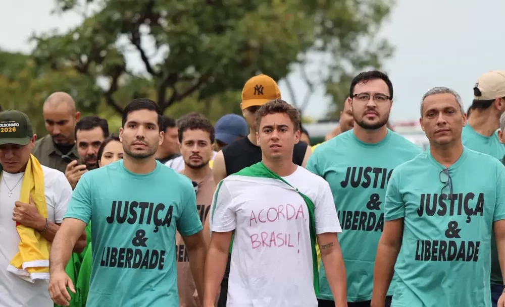 PRF aponta riscos na BR-040 por caminhada de Nikolas a Brasília sem aviso prévio