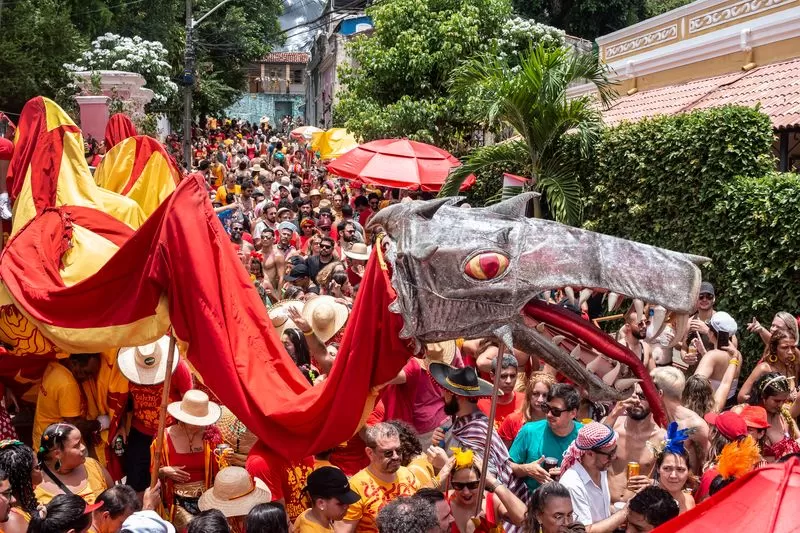 Carnaval 2026: agremiações tradicionais de Olinda participam das prévias no Recife
