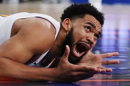 New York Knicks encerra sequência de quatro derrotas com vitória histórica sobre os Nets na NBA