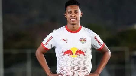 Vanderlan, do Bragantino, passa por cirurgia para tratar Malformação Arteriovenosa Cerebral; entenda