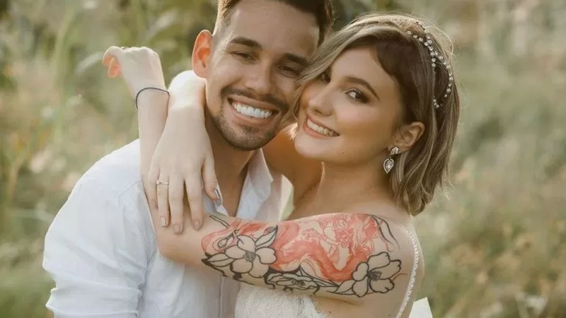 Após morte da esposa, viúvo de Isabel Veloso desabafa sobre críticas: “Não é sobre dinheiro”