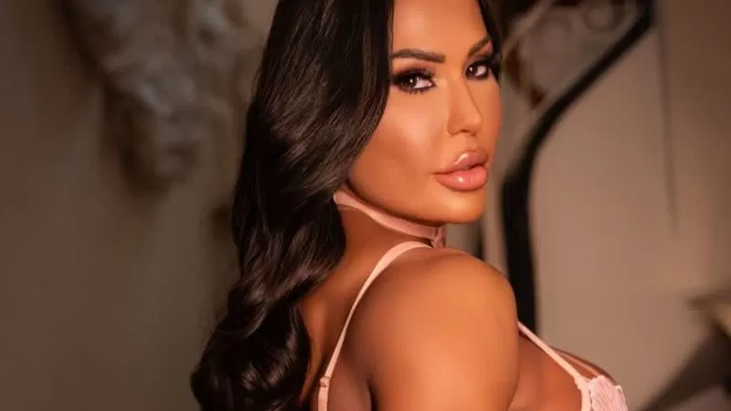 Gracyanne Barbosa surpreende com fotos da adolescência: “Morria de vergonha”