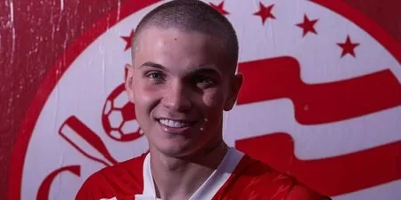 Náutico anuncia contratação do lateral-esquerdo Léo Jance