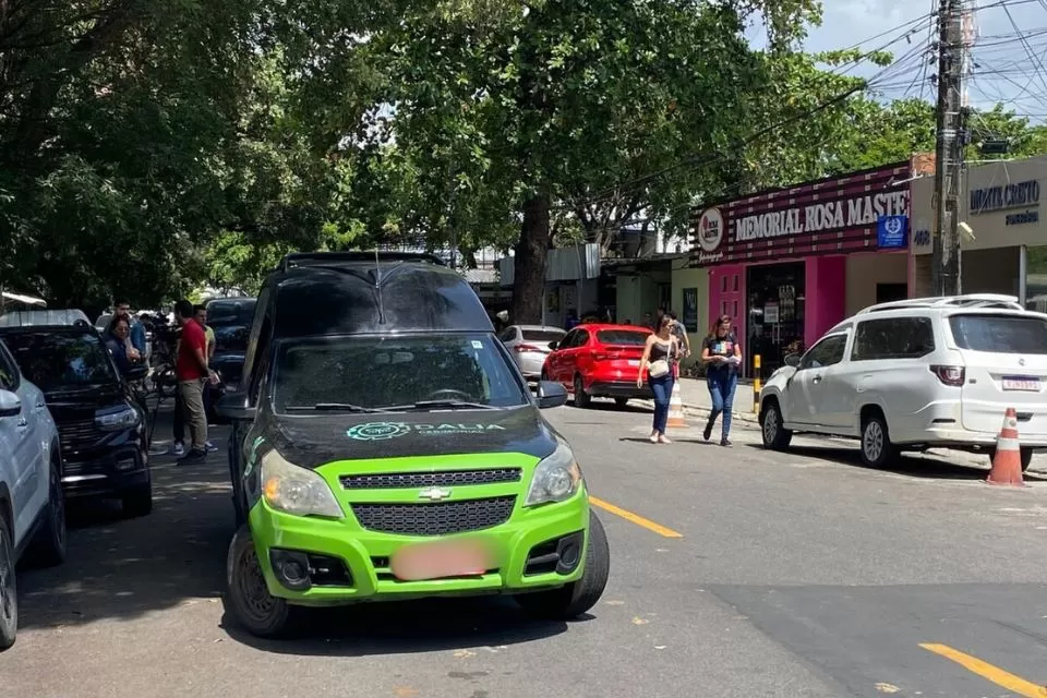 “São crianças. Não é só uma placa que vai impedir”, diz tia de criança morta em ataque de tubarão em Olinda