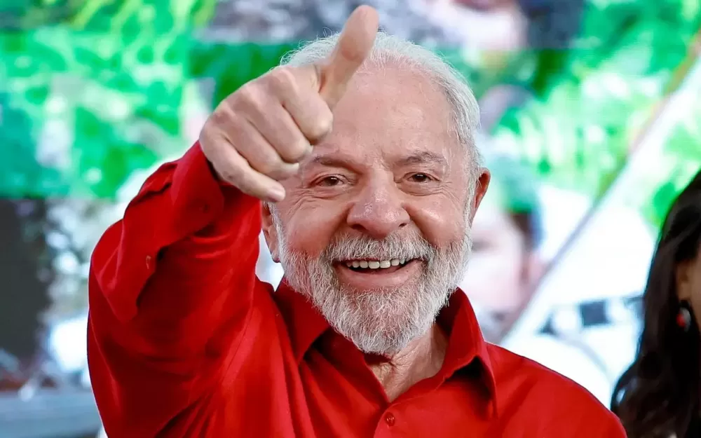 Lula: em 2025 tivemos menor desemprego com aumento da renda à população