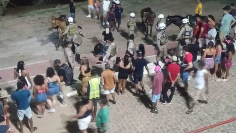 Homem é baleado durante confusão no Carnaval de Juazeiro