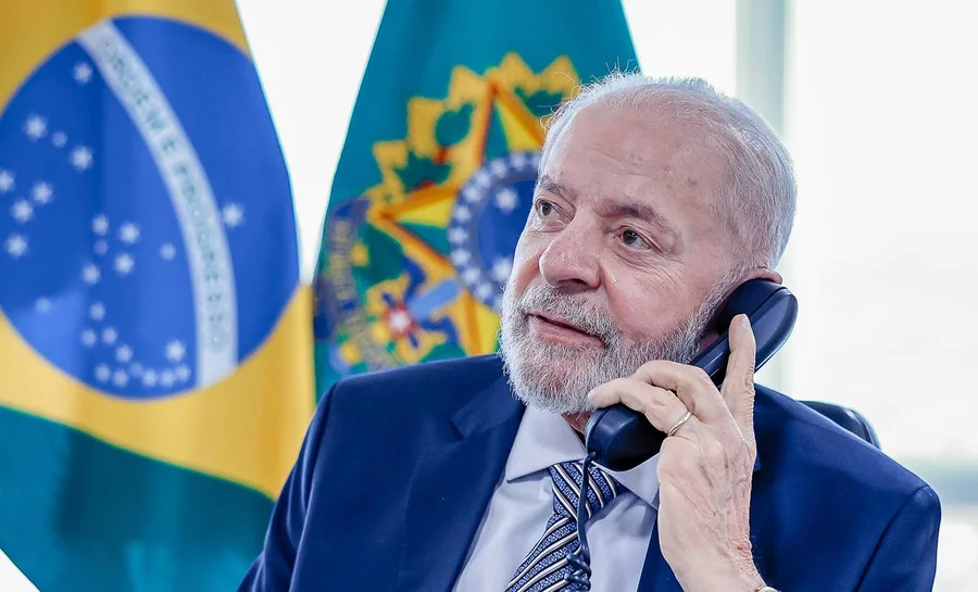 Lula define fim da escala 6×1 e regulação de trabalho por app como prioridades do ano
