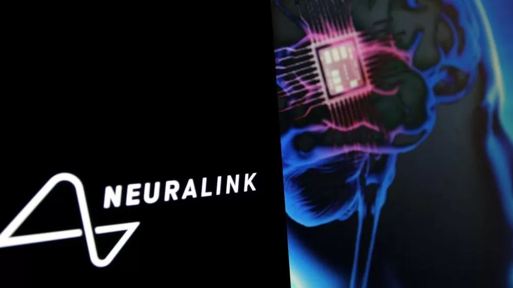 Neuralink: após implante de chip, estudante paraplégico ganhou mais independência.