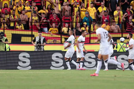 Santa Cruz: com lesão na coxa, Eurico está fora dos jogos das quartas de final contra o Decisão