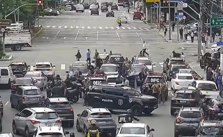 Tiroteio na Faria Lima deixa um morto e três feridos em SP