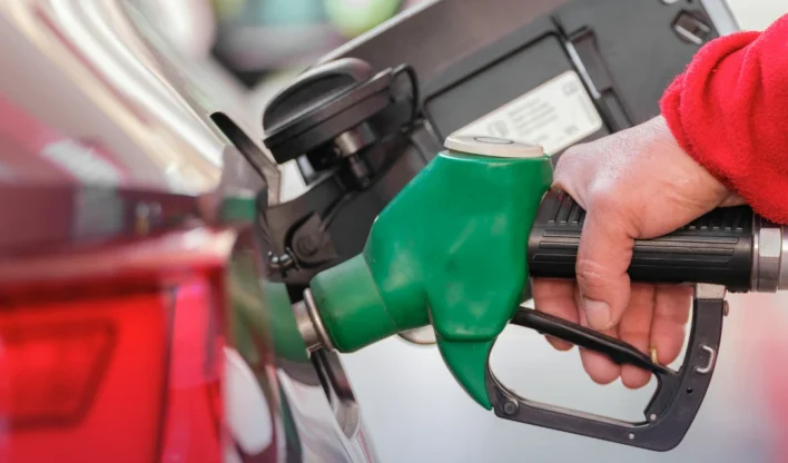 Fiscalização encontra 214 falhas em postos e reforça vigilância no setor